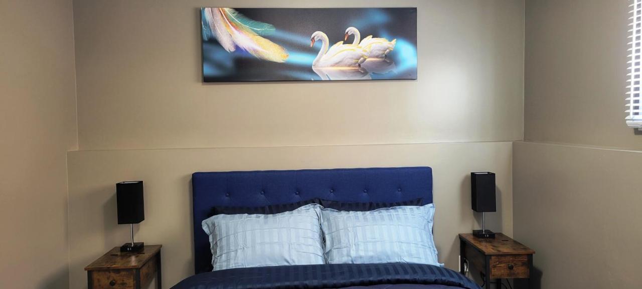 Blue Wave 2 Bedroom Suite Saskatoon Eksteriør billede